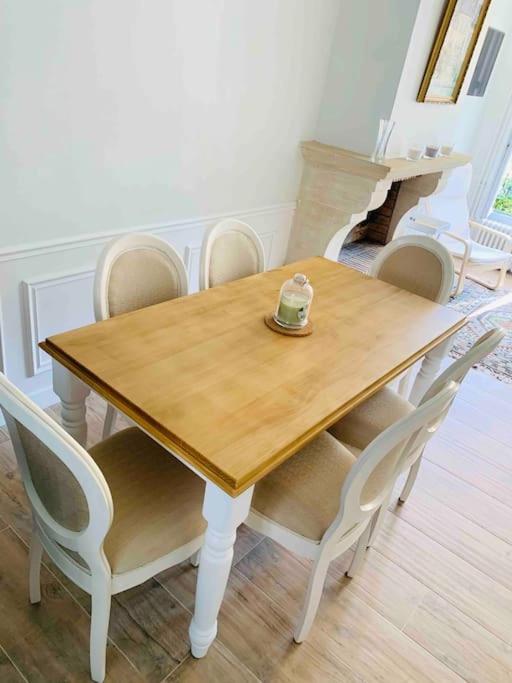 Maison De Charme Avec Vue Sur Chateau Пиерфон Екстериор снимка